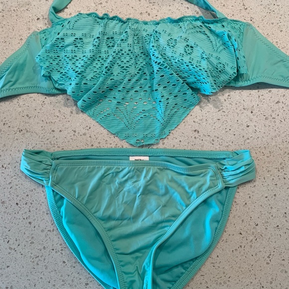 Mossimo swimsuit - Picture 1 of 1